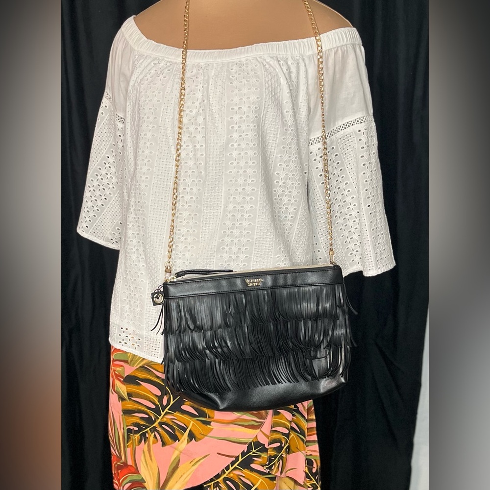 🐥VS Fringe Crossbody NWT